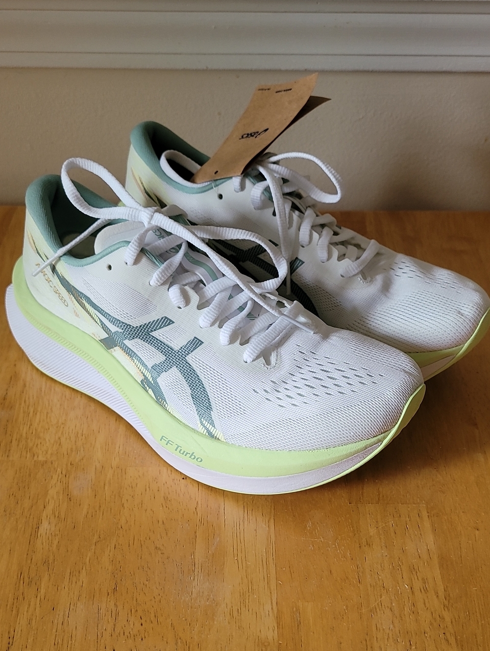 ASICS Magic Speed 4 Running Shoes - Picture 2 of 8
